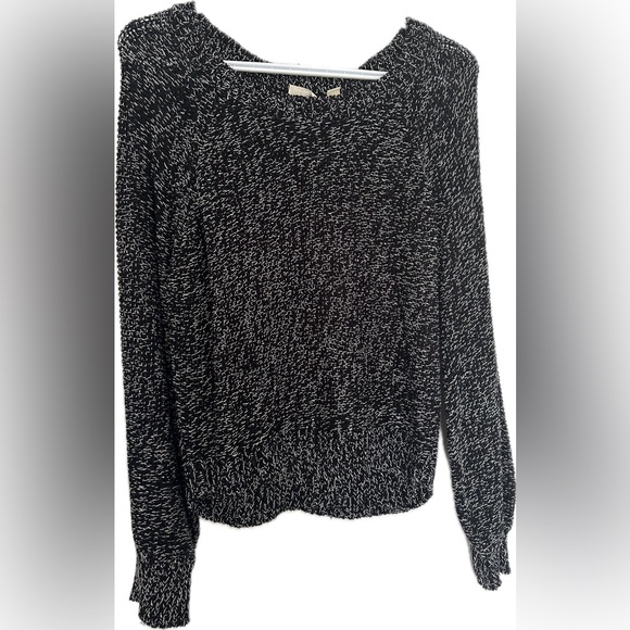 Women’s full sleeve top - Picture 1 of 3